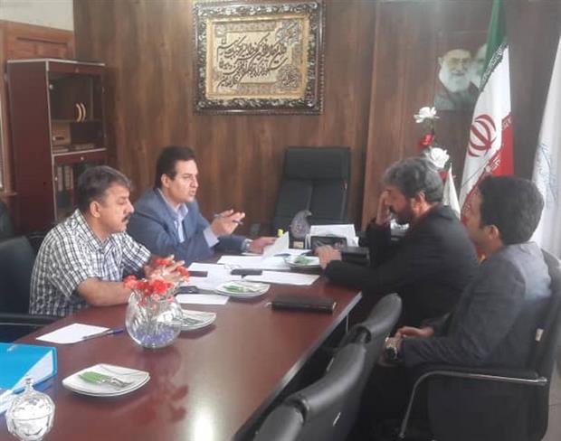 جلسه بررسی شرایط انتخاب پیمانکار سرویس مدارس شهر طرقبه