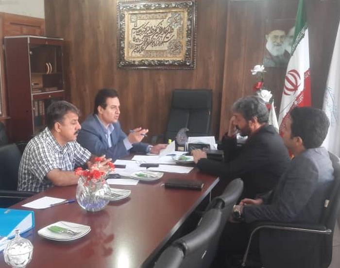 جلسه بررسی شرایط انتخاب پیمانکار سرویس مدارس شهر طرقبه